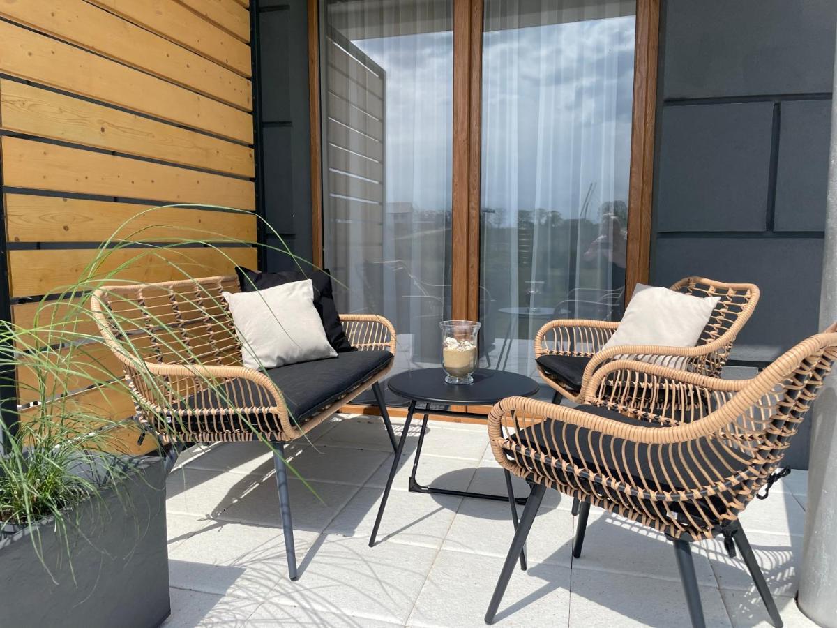 Apartament Black Sarbinowo Esterno foto
